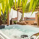 Rooftop Sealavie, Jacuzzi E Terrazza Privata Apartment *