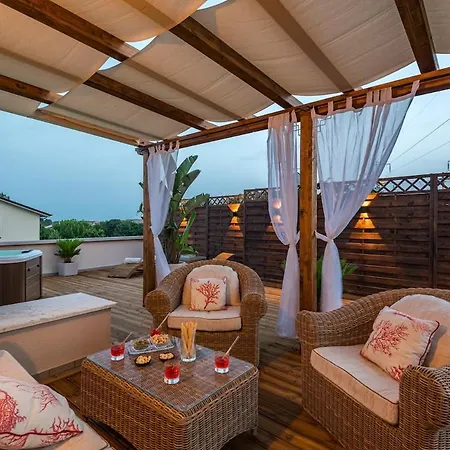 Rooftop Sealavie, Jacuzzi E Terrazza Privata Apartman Viareggio