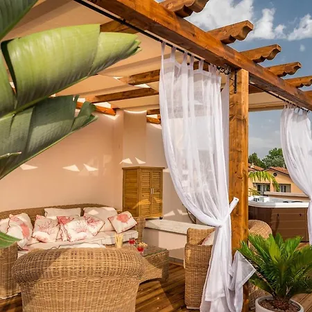 Rooftop Sealavie, Jacuzzi E Terrazza Privata Apartman *