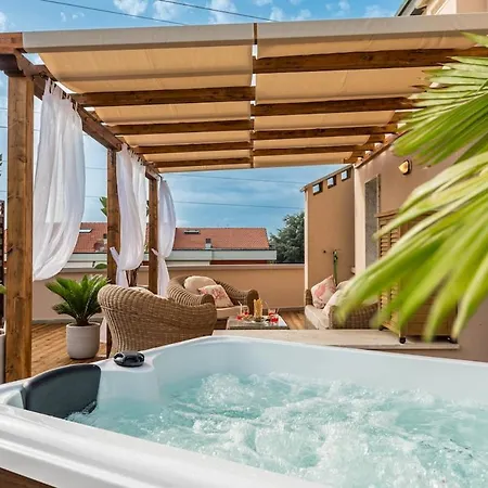 Rooftop Sealavie, Jacuzzi E Terrazza Privata Apartman *