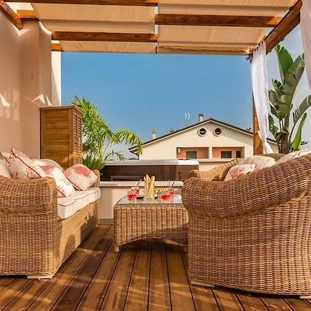 Rooftop Sealavie, Jacuzzi E Terrazza Privata Viareggio